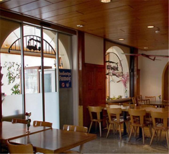 Gastro Bahnhof Post Kreuzlingen Ag Kültér fotó